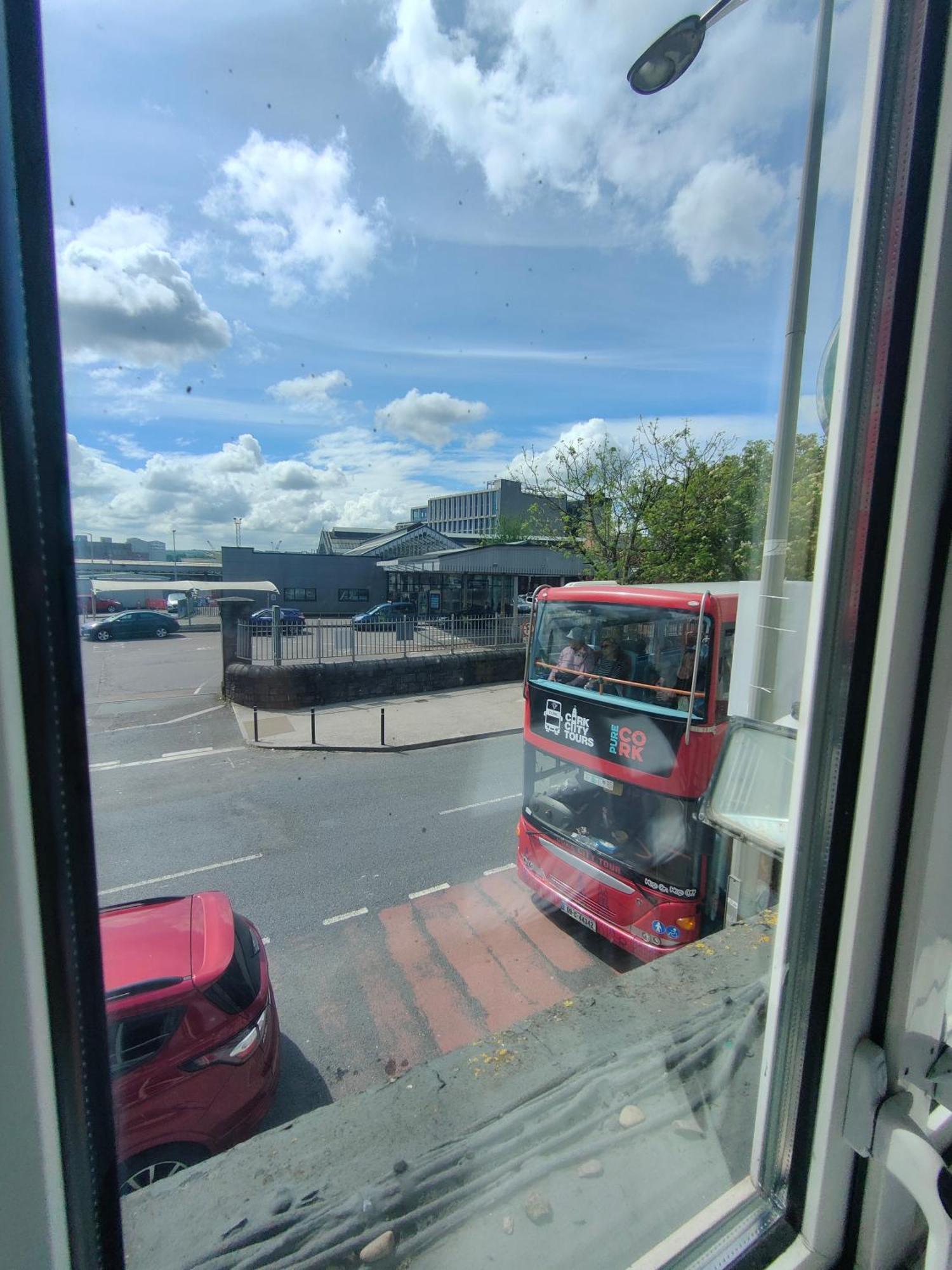 Station View Tavern Cork Eksteriør bilde